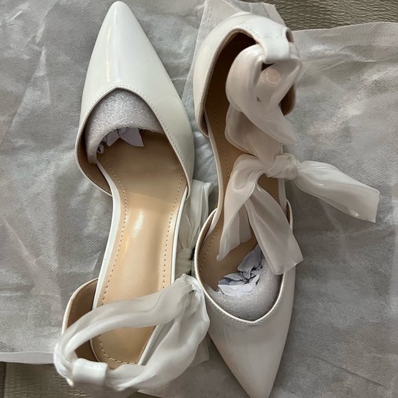 White Ribbon Heels - Picture 6 of 6